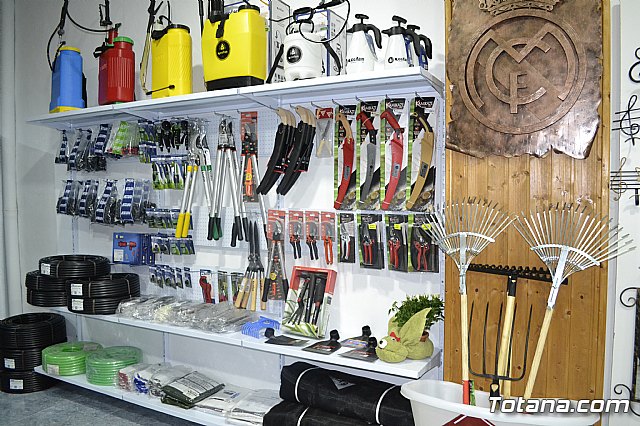 Abre sus puertas Femagro, una nueva tienda de ferretera agrcola en Totana - 49