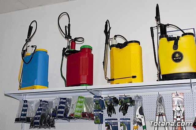 Abre sus puertas Femagro, una nueva tienda de ferretera agrcola en Totana - 56