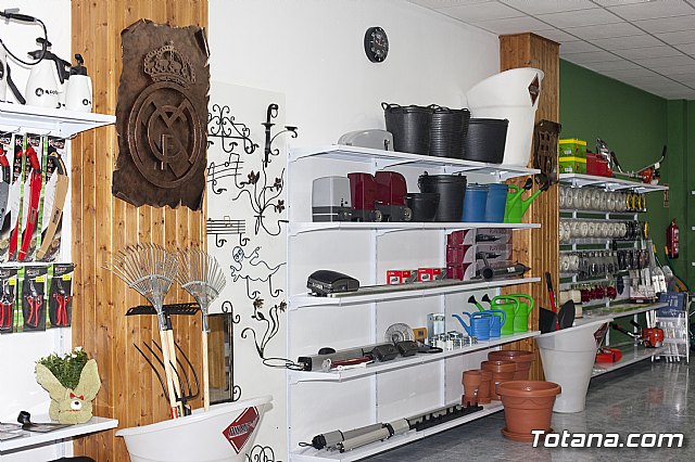 Abre sus puertas Femagro, una nueva tienda de ferretera agrcola en Totana - 118