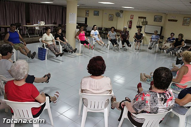 Clausura y entrega de diplomas del Programa de Gimnasia para Personas Mayores - 2015 - 1