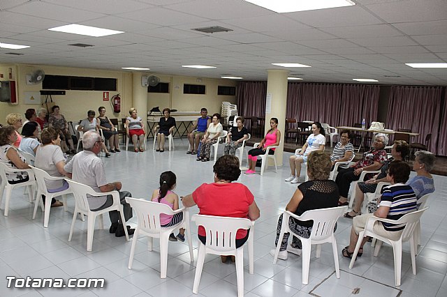 Clausura y entrega de diplomas del Programa de Gimnasia para Personas Mayores - 2015 - 14