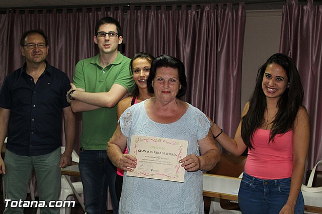 Clausura y entrega de diplomas del Programa de Gimnasia para Personas Mayores - 2015 - 34