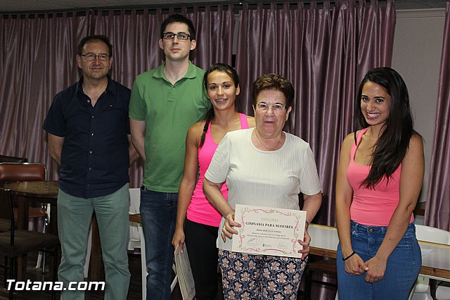 Clausura y entrega de diplomas del Programa de Gimnasia para Personas Mayores - 2015 - 39