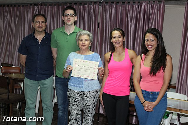 Clausura y entrega de diplomas del Programa de Gimnasia para Personas Mayores - 2015 - 44