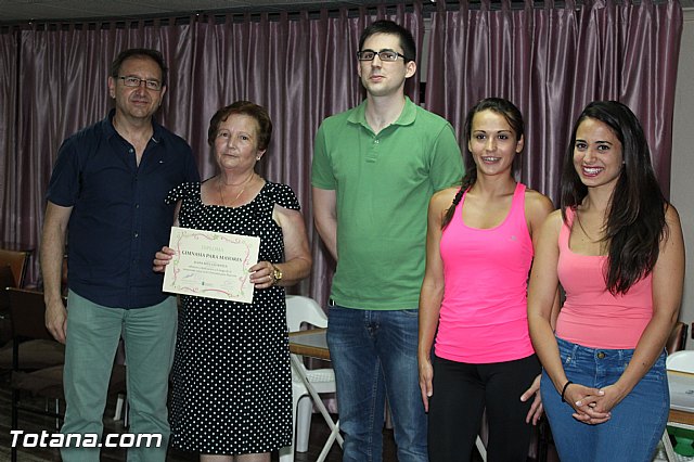 Clausura y entrega de diplomas del Programa de Gimnasia para Personas Mayores - 2015 - 45