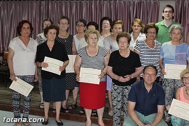 Clausura y entrega de diplomas del Programa de Gimnasia para Personas Mayores - 2015 - 49