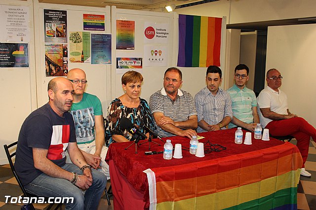 Presentacin de actividades Semana por la tolerancia e igualdad colectivo LGTB - 14
