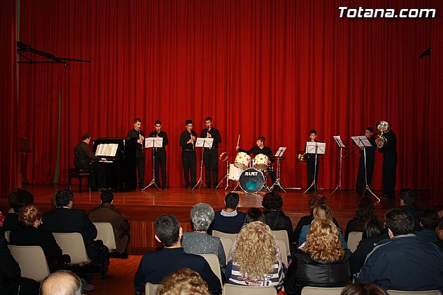 Agrupacin Musical de Totana - Concierto en honor a Santa Cecilia 2011 y homenaje a Jos Daz - 1