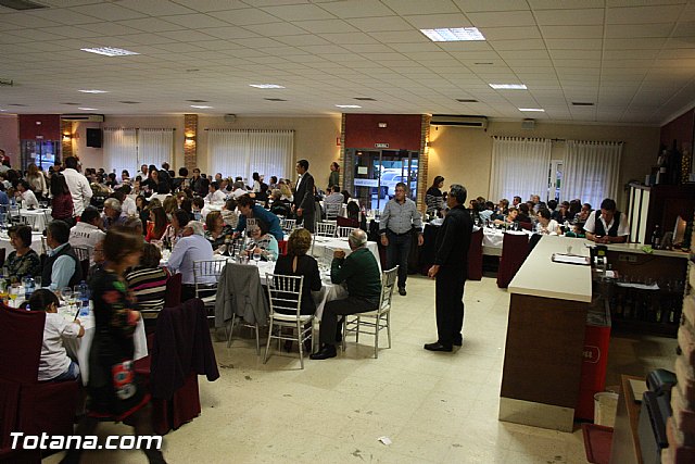 Comida solidaria AELIP - Premios 2014 - 250