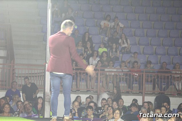 VI Desfile Solidario de Lencera y Bao a beneficio de Afacmur 2019 - 23