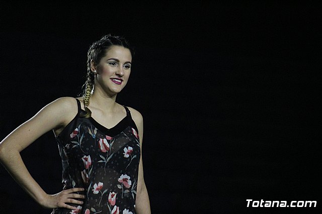 VI Desfile Solidario de Lencera y Bao a beneficio de Afacmur 2019 - 63