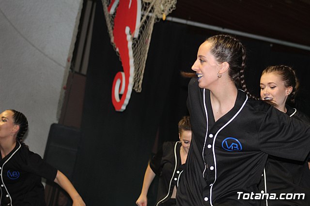 VI Desfile Solidario de Lencera y Bao a beneficio de Afacmur 2019 - 75