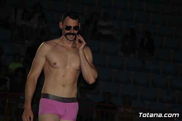 VI Desfile Solidario de Lencera y Bao a beneficio de Afacmur 2019 - 94