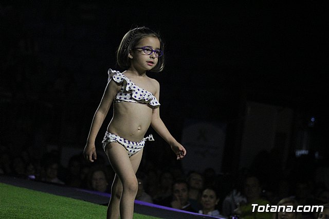 VI Desfile Solidario de Lencera y Bao a beneficio de Afacmur 2019 - 150