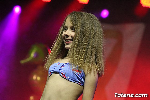 VI Desfile Solidario de Lencera y Bao a beneficio de Afacmur 2019 - 159