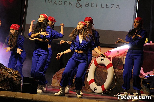 VI Desfile Solidario de Lencera y Bao a beneficio de Afacmur 2019 - 277