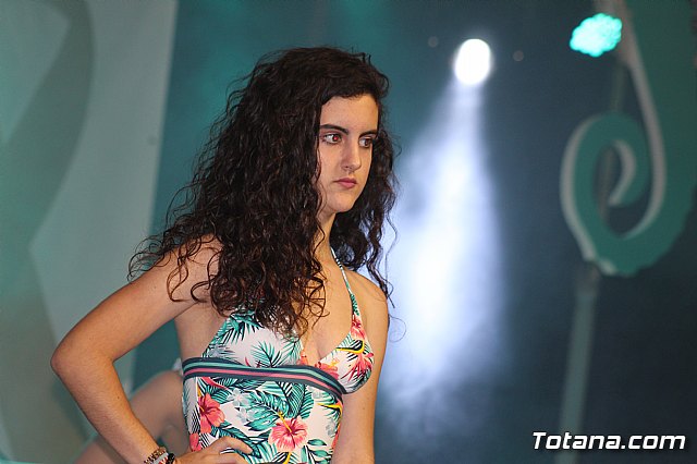 VI Desfile Solidario de Lencera y Bao a beneficio de Afacmur 2019 - 298