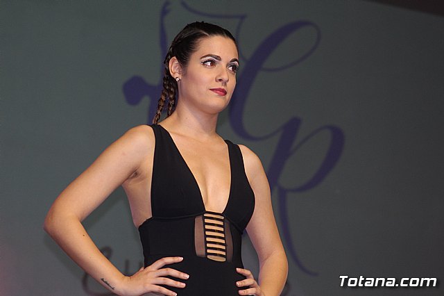 VI Desfile Solidario de Lencera y Bao a beneficio de Afacmur 2019 - 313