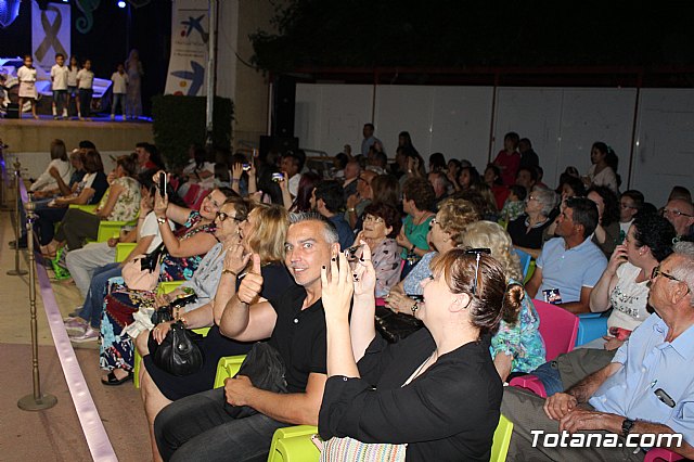 VI Desfile Solidario de Lencera y Bao a beneficio de Afacmur 2019 - 391