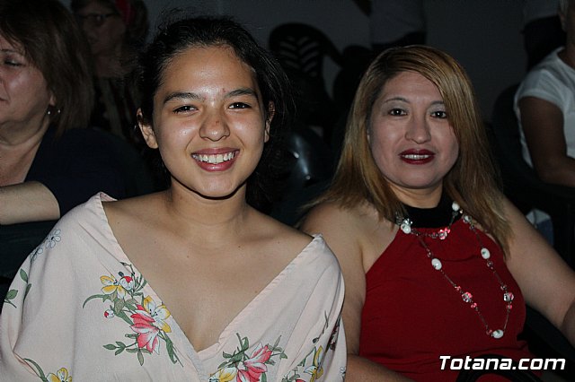 VI Desfile Solidario de Lencera y Bao a beneficio de Afacmur 2019 - 409