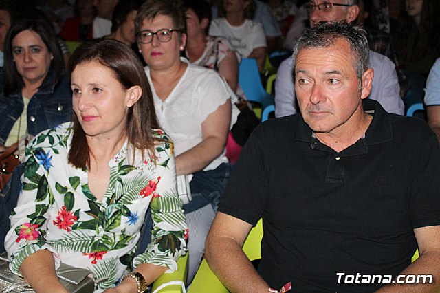 VI Desfile Solidario de Lencera y Bao a beneficio de Afacmur 2019 - 414