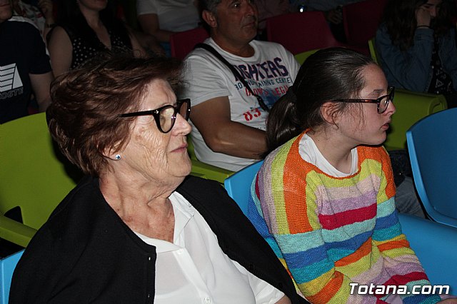 VI Desfile Solidario de Lencera y Bao a beneficio de Afacmur 2019 - 435