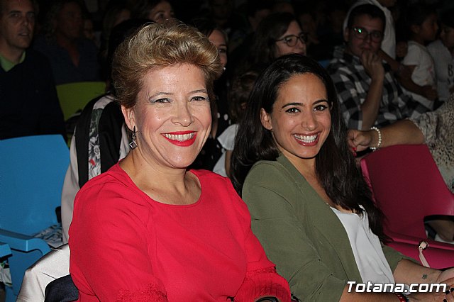 VI Desfile Solidario de Lencera y Bao a beneficio de Afacmur 2019 - 440