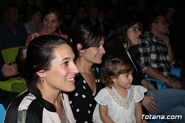 VI Desfile Solidario de Lencera y Bao a beneficio de Afacmur 2019 - 443