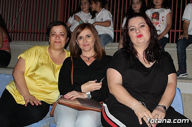 VI Desfile Solidario de Lencera y Bao a beneficio de Afacmur 2019 - 530