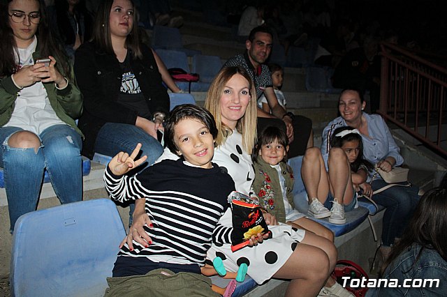 VI Desfile Solidario de Lencera y Bao a beneficio de Afacmur 2019 - 560