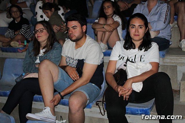 VI Desfile Solidario de Lencera y Bao a beneficio de Afacmur 2019 - 565