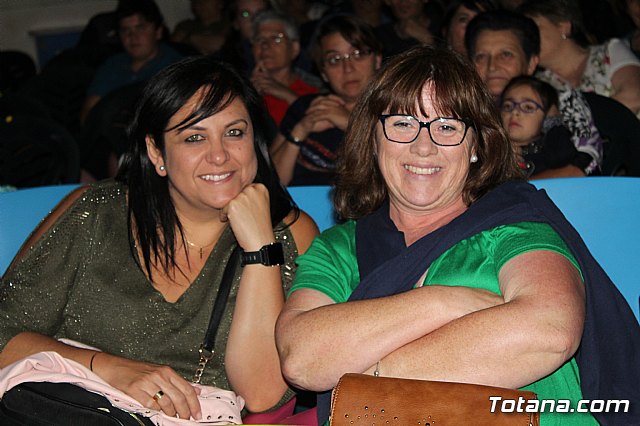 VI Desfile Solidario de Lencera y Bao a beneficio de Afacmur 2019 - 598