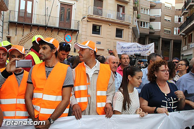 Concentracin ante la CHS para reivindicar agua para riego - 27