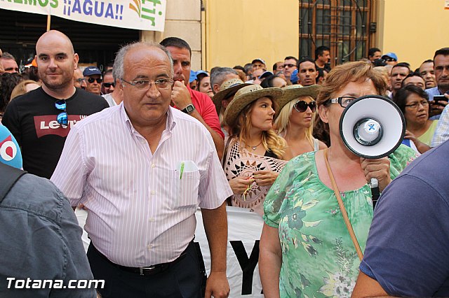 Concentracin ante la CHS para reivindicar agua para riego - 34