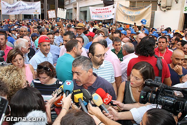 Concentracin ante la CHS para reivindicar agua para riego - 43