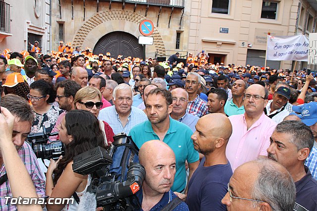 Concentracin ante la CHS para reivindicar agua para riego - 58