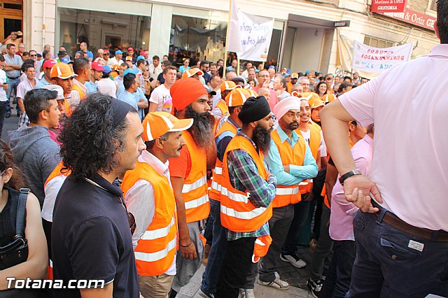 Concentracin ante la CHS para reivindicar agua para riego - 74