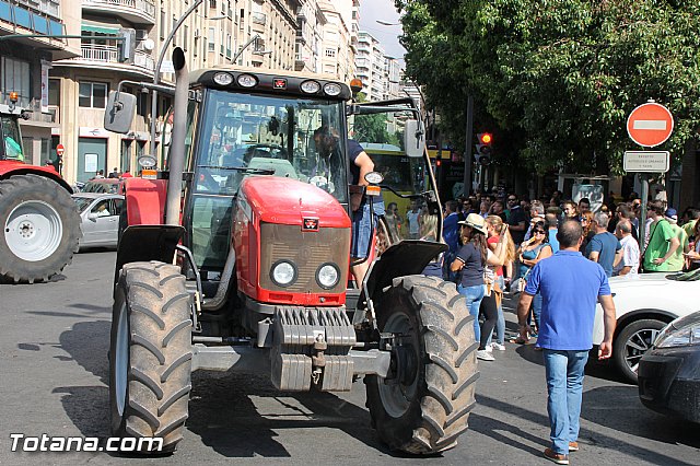 Concentracin ante la CHS para reivindicar agua para riego - 100