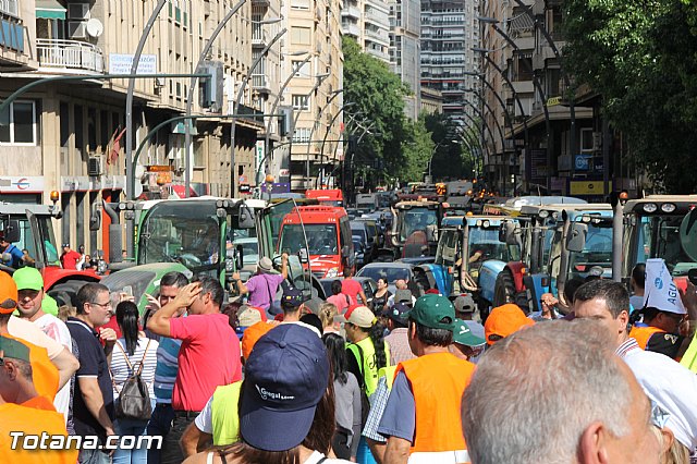 Concentracin ante la CHS para reivindicar agua para riego - 114