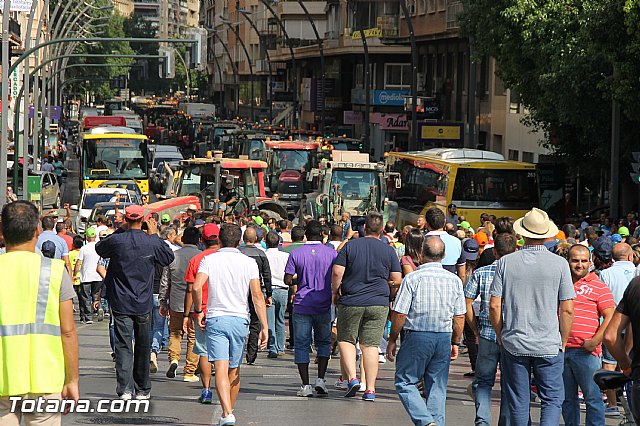 Concentracin ante la CHS para reivindicar agua para riego - 132