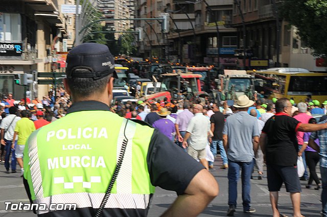 Concentracin ante la CHS para reivindicar agua para riego - 133