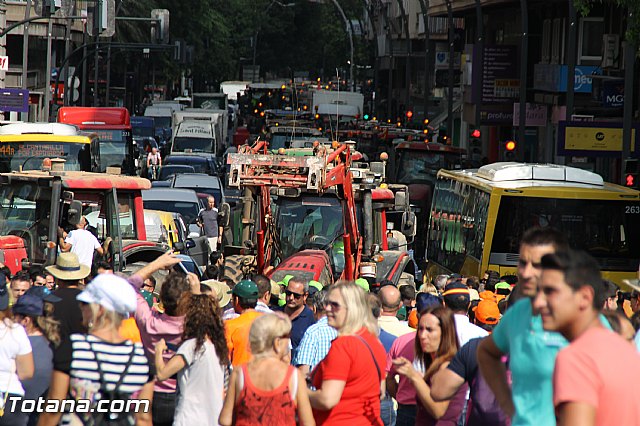 Concentracin ante la CHS para reivindicar agua para riego - 135