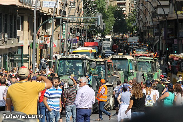 Concentracin ante la CHS para reivindicar agua para riego - 137