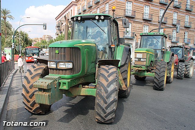 Concentracin ante la CHS para reivindicar agua para riego - 140