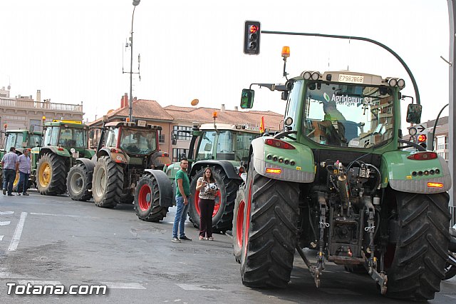 Concentracin ante la CHS para reivindicar agua para riego - 148