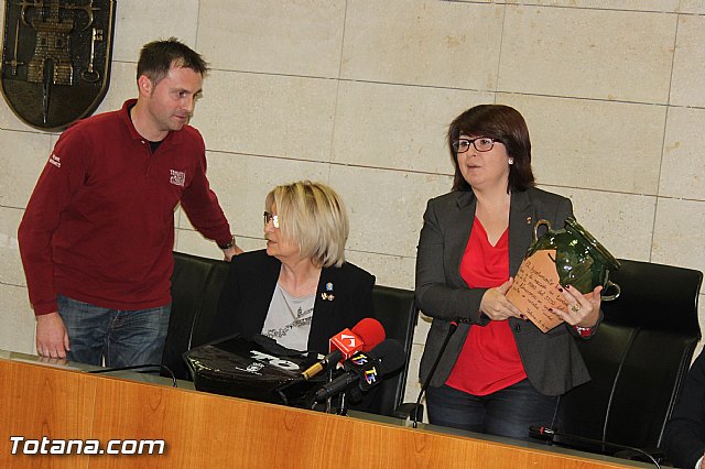 Acto institucional de hermanamiento de las hermandades de Jess en el Calvario y el Santsimo Cristo del Calvario de Almassora - 134