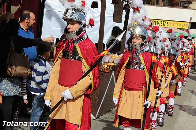 Ofrenda floral de los Armaos a Santa Eulalia - 27