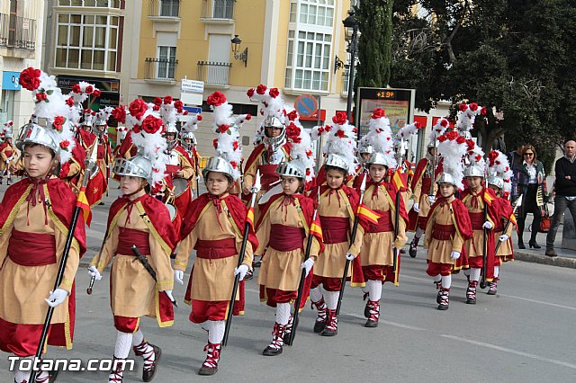 Libro, bandera, pregn y Escudo de Oro. 250 aniversario 