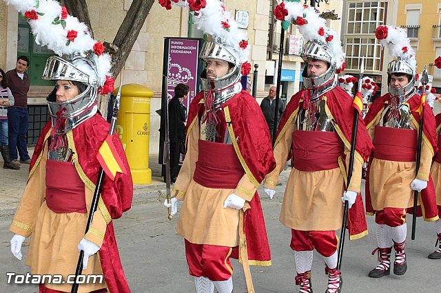 Libro, bandera, pregn y Escudo de Oro. 250 aniversario 