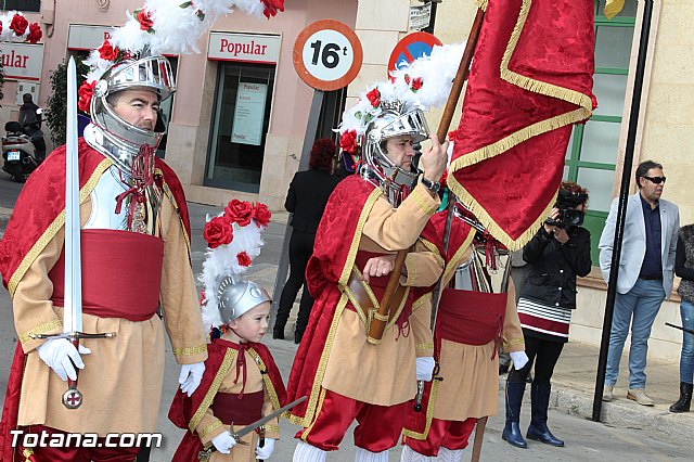 Libro, bandera, pregn y Escudo de Oro. 250 aniversario 